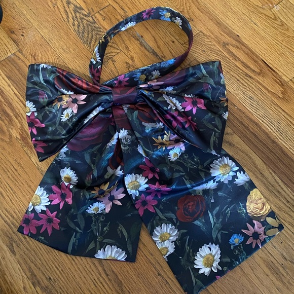 Alice+Olivia flower print dress with detachable bow belt - Picture 4 of 7